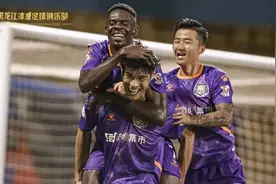 黑龙江冰城正处困难时期，中甲恰逢最“容易”的梅州客家图片