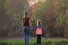 孩子到青春期，父母最大的成功，是你们还有话可说图片