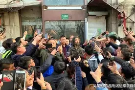 流浪大师沈巍之八贤王图片