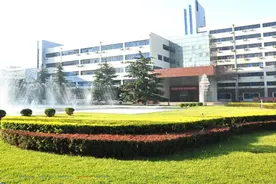 华北电力大学分设北京和保定两个校区，毕业证和学位证相同不相同图片