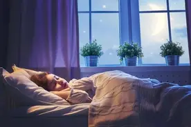 梦见一个人，说明他正在想你？心理学解析：梦境与潜意识图片