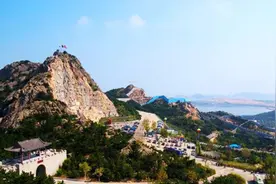中国有个“土豪村”，人均收入高达25万，1300名村民都住别墅图片