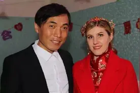 乌克兰美女嫁给河南小伙，甘愿住在农村：当中国媳妇真幸福图片