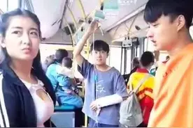 搞笑图片:哥们，你看妹子都流鼻血了图片