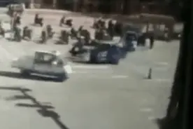 平安童行 | 赤峰4岁儿童被卷入车底，家长还要担全责！图片