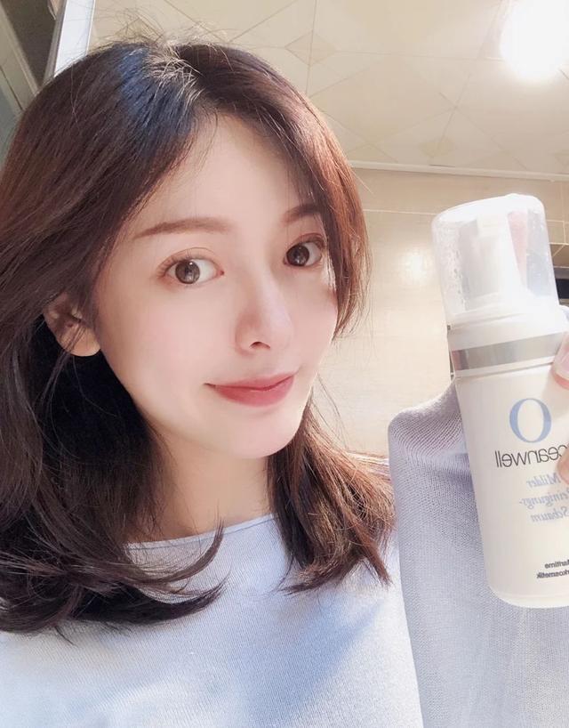 女人护肤要趁早，这几款氨基酸洁面和精华，抗皱又美白