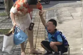 “龚”姓宝爸给娃取名寓意很好，老师上课却不敢念：占我便宜图片