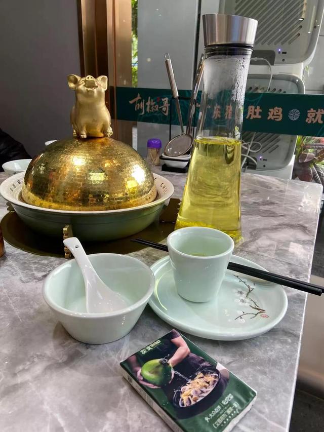 广州花胶皇猪肚鸡 2026年花胶猪肚鸡的制作方法及配料 广州花胶皇猪肚鸡 2026年花胶猪肚鸡的制作方法及配料