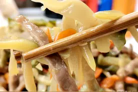 教你榨菜的美味做法，味道鲜香，口感滑嫩，是夏天必备的开胃美食图片