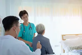 4年内肠癌复发2次，医生提醒：远离致癌环境，别再给癌细胞机会图片