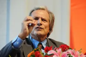 法国专家：谁还敢质疑中国，英美八年都没完成的工程他们却搞定了图片