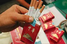 领导让员工买烟，却不说牌子，普通员工直接买，聪明的员工这样做图片