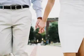 资产过亿的富豪们，轻易不离婚图片