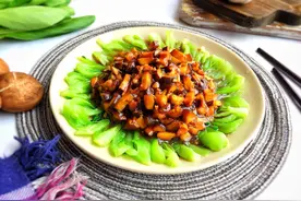 原来香菇炒油菜还能这样做，鲜美可口，造型美观，给肉都不换图片