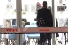 蔡少芬深夜急诊！疑突发不适憔悴惹人担忧，结束后继续捞金好拼命图片