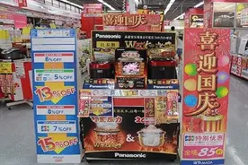 可怜，十一长假日本没了中国游客，奈良的小鹿简直瘦到惨不忍睹图片
