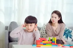 妈妈在家孩子反而不听话？那是因为妈妈没做到这几点图片