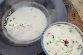 没有瘦肉，做一碗皮蛋腊肉粥，味道居然这么好视频封面