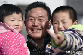 农村俗语：舅舅大似天，外甥坐上边，为何有此种相互矛盾的说法？图片