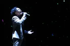 陈奕迅：：我用了十余年的时间再次重生，只为王者归来图片