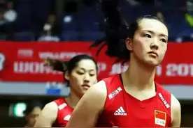 世界女排联赛张常宁不负众望！困难中坚韧自强不息的成长飞跃图片