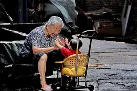 实拍“中国姥姥”的一天，带孙子、做家务从早忙到晚，比上班还累图片