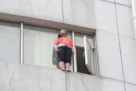 “打压式教育”你还在用吗？害娃害己，容易慢慢得毁掉孩子的未来图片