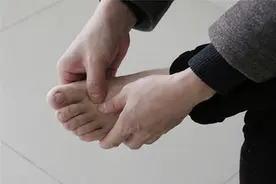 天天洗脚，为什么脚还是很臭？图片