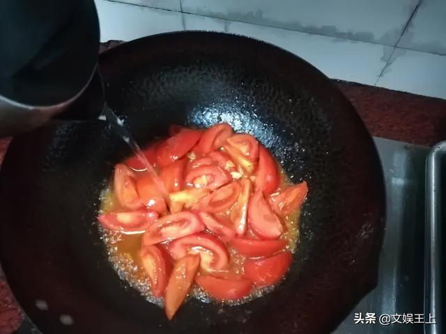 瀹冨惈鏈?0绉嶆皑鍩洪吀锛屽啀璐甸兘瑕佺粰瀛╁瓙澶氬悆锛屽瀛愪釜澶撮珮浜庡悓榫勪汉