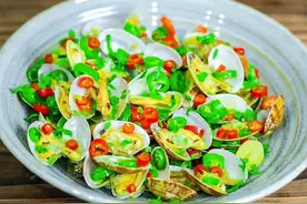 鲜椒炒蚬（炒蚬仔肉不掉和蛤蜊吐沙方法）图片