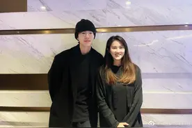 中国奥运5金王晒追星成果，28岁至今单身，被问：是你男友吗？图片