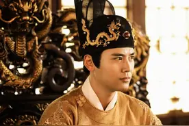 一个中国败类，却被日本人歌颂数百年，日本人为他建了座奇葩雕像图片