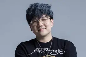 LOL：解说界资深rapper？娃娃登台中国新说唱，曾因工作多次放弃图片