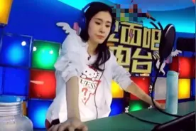 张碧晨怀孕录节目画面曝光，穿着宽松脸色苍白，狂喝水缓解孕吐图片