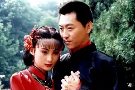 即便台词满屏羞耻感，再看《苍天有泪》，却还是被蒋勤勤的颜击中图片