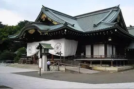 日本的靖国神社，为何一定不能参观？里面除了供奉战犯还有什么？图片