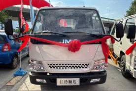 5.4米车长，百公里油耗8.7升？最新上市的江铃顺达小卡致富版实拍图片