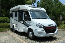 德国设计团队打造，三口之家轻奢旅行首选，罗曼特斯T1房车图片