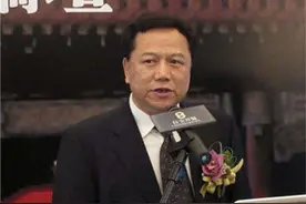 超级巨富：母亲是满清郡主，妻子是“晴格格”，豪宅在紫禁城旁边图片