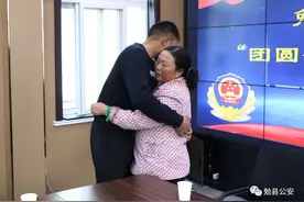 母子同被拐骗，母亲借机逃回故乡19年后，儿子终于回乡认亲图片