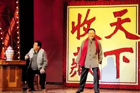 当年一锤砸碎2亿古董，王刚深陷"砸宝门"成为被告，结果怎么样了图片