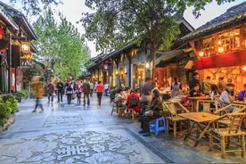 火爆成都人朋友圈的“惠蓉保”又上线了！弄清这四点，入手才不亏图片