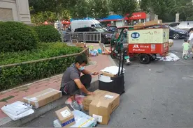 郑州封控区外快递、外卖、社区团购等正常，封控区内快件可能被退回图片