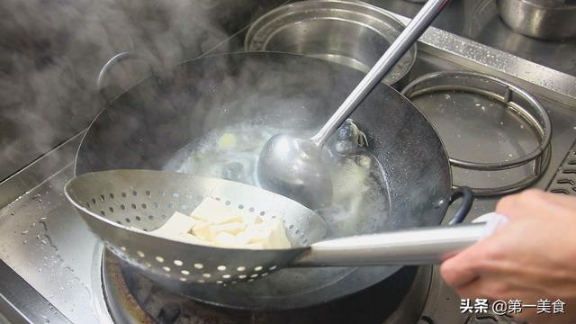 花胶鲫鱼汤的做法 2026年花胶鲫鱼汤的做法大全
