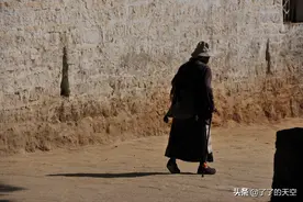 拉萨：走过天葬台图片