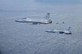 中巴“枭龙”成西非最先进战机 印度专家也说好图片