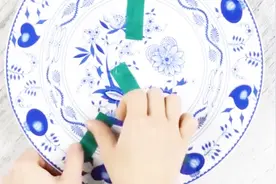 失手打碎盘子怎么办？用热牛奶泡一泡就能修复，这操作有点厉害视频封面