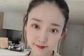 绿地“高管”被撤职，又一个公司女孩，发出求助，你看该怎么办？图片