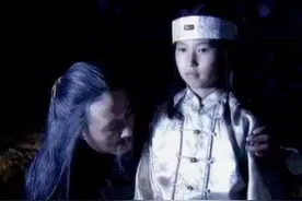 挨一千多刀的洪天贵福，能逃脱时为什么被抓了？被父亲教成了傻瓜图片