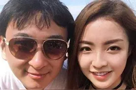 霸总人设崩了，“舔狗”不分穷富，王思聪是如何沦为爱情舔狗的图片